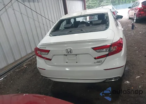 2018 Honda Accord Sport 2.0T из США, поврежденный, VIN 1HGCV2F39JA015184
